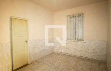 Imagem: A casa possui 2 Dormitórios, 1 Banheiro, 48m² de Área e está