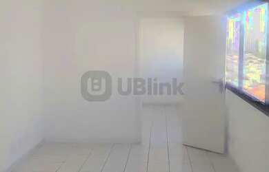 Imagem: O depósito possui 1 Vaga na garagem, 30m² de Área e está