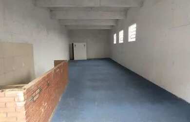 Imagem: O studio possui 1 Dormitório, 2 Banheiros e 92m² de Área