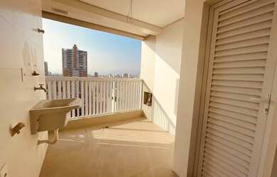 Imagem: O apartamento possui 2 Dormitórios, 4 Banheiros, 1 Vaga na