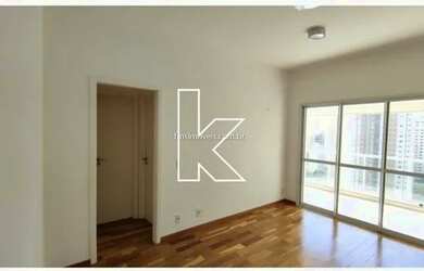 Imagem: O apartamento possui 1 Dormitório, 1 Banheiro, 1 Vaga na garagem