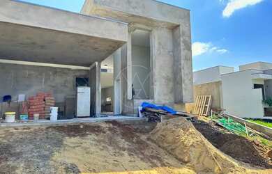 Imagem: A casa em condomínio possui 3 Dormitórios, 5 Banheiros, 4