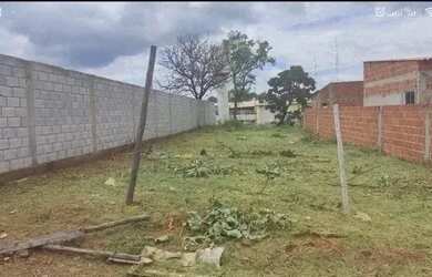 Imagem: O terreno possui 380m² de Área e está localizado em Ponte