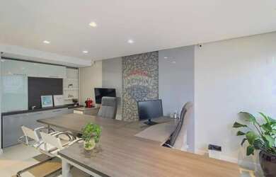 Imagem 2: Sala Comercial mobiliada, pronta para receber seu empreendimento no centro...