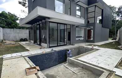 Imagem 7: Duplex no Alphaville 4 Com 4 suítes sendo 1 master com banheira Área...