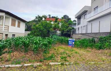 Imagem: O terreno possui 360m² de Área e está localizado em Garibaldi