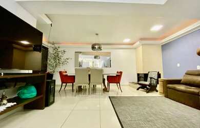 Imagem 6: Casa ampla à venda, 3 dormitórios, 2 suítes, com pátio próximo ao...