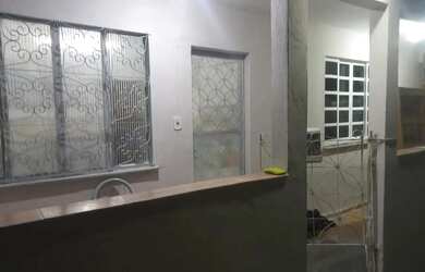 Imagem: A casa possui 2 Dormitórios, 1 Banheiro, 55m² de Área e