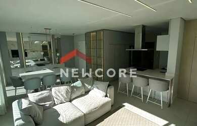 Imagem: O apartamento possui 4 Dormitórios, 4 Banheiros, 2 Vagas na