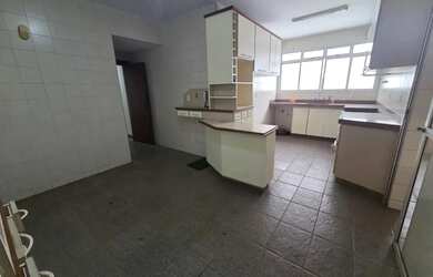 Imagem 13: Imóvel para venda possui 265 metros quadrados com 4 quartos em Praia...