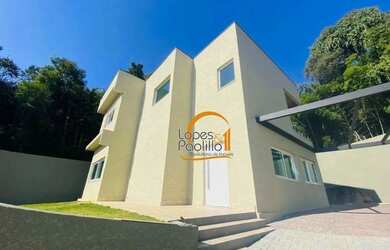 Imagem: A casa em condomínio possui 3 Dormitórios, 4 Banheiros, 2