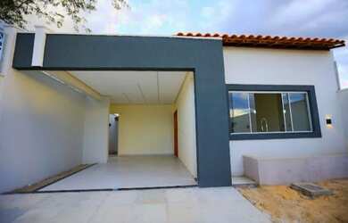 Imagem: A casa possui 3 Dormitórios, 1 Banheiro e 1 Vaga na garagem