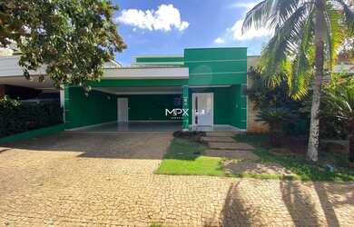 Imagem: A casa em condomínio possui 3 Dormitórios, 5 Banheiros, 2