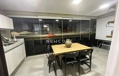 Imagem: O apartamento possui 3 Dormitórios, 2 Banheiros, 2 Vagas na