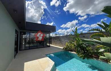 Imagem: A casa em condomínio possui 3 Dormitórios, 4 Banheiros, 2