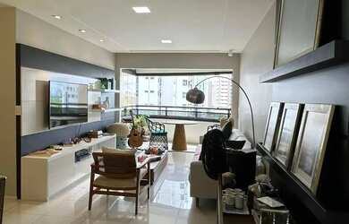 Imagem: O apartamento possui 4 Dormitórios, 3 Banheiros, 2 Vagas na