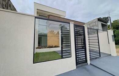 Imagem: A casa em condomínio possui 3 Dormitórios, 2 Banheiros, 2