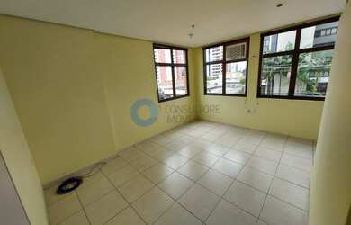 Imagem: O depósito possui 1 Vaga na garagem, 42m² de Área e está