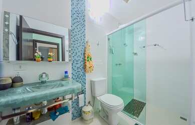 Imagem 15: Casa de 248 m² com 3 quartos no Bairro Guabirotuba