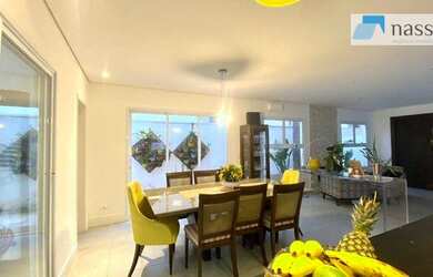 Imagem: A casa em condomínio possui 3 Dormitórios, 4 Banheiros, 5