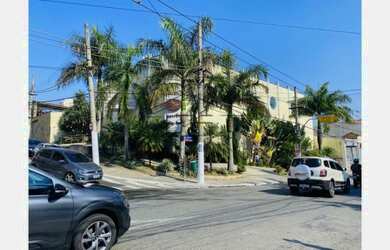 Imagem: O depósito possui 5 Vagas na garagem, 2.446m² de Área e