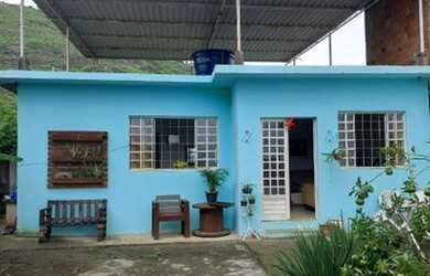 Imagem: A casa em condomínio possui 2 Dormitórios, 2 Banheiros, 4