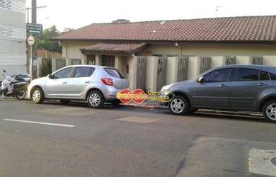 Imagem: O depósito possui 1 Vaga na garagem e 112m² de Área e está