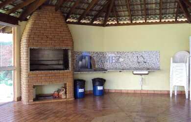 Imagem 13: Casa Padrão. Churrasqueira, 100m² de Área, 2 Vagas na garageme2 Dormitórios