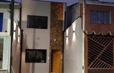 Imagem: O depósito possui 1 Vaga na garagem, 100m² de Área e está