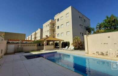 Imagem: O apartamento possui 3 Dormitórios, 1 Banheiro, 1 Vaga na garagem