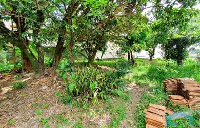 Imagem: O terreno possui 484m² de Área e está localizado em Jardim