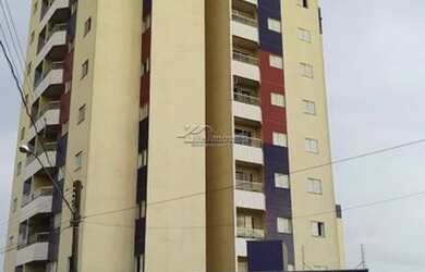 Imagem: O apartamento possui 3 Dormitórios, 1 Banheiro, 2 Vagas na