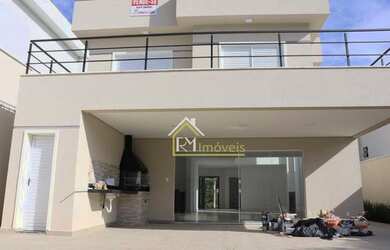 Imagem: A casa em condomínio possui 3 Dormitórios, 4 Banheiros, 300m²