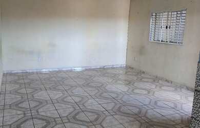 Imagem 15: Aluga casa 550. Varanda, Área de serviço, 1 Banheiroe1 Dormitório