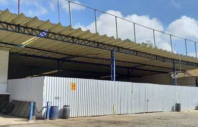 Imagem: O depósito possui 998m² de Área e está localizado em Matias