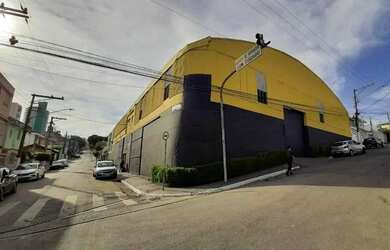 Imagem: O depósito possui 1.260m² de Área e está localizado em