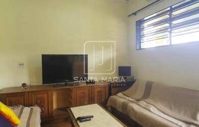 Imagem: O depósito possui 2 Vagas na garagem e 228m² de Área e está