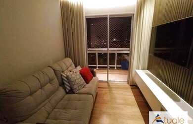 Imagem: O apartamento possui 2 Dormitórios, 1 Banheiro, 2 Vagas na