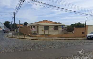 Imagem: A casa possui 2 Dormitórios, 2 Banheiros, 1 Vaga na garagem