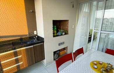 Imagem: O apartamento possui 2 Dormitórios, 2 Banheiros, 1 Vaga na