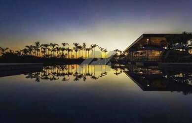 Imagem: A casa em condomínio possui 4 Dormitórios, 5 Banheiros, 3