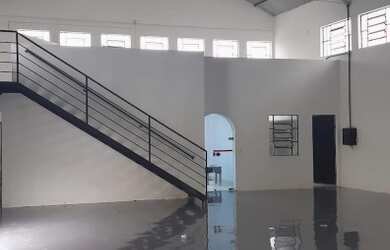 Imagem: O depósito possui 230m² de Área e está localizado em Jardim