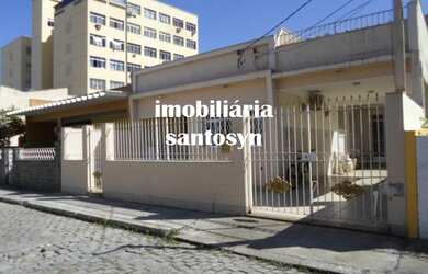 Imagem: A casa em condomínio possui 3 Dormitórios, 3 Banheiros, 3