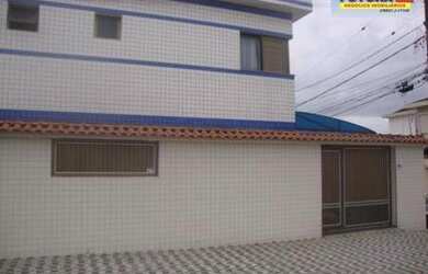 Imagem: A casa possui 3 Dormitórios, 3 Banheiros, 1 Vaga na garagem