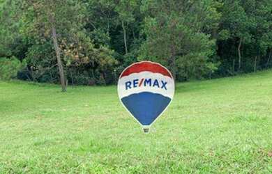 Imagem: O terreno possui 360m² de Área e está localizado em Alphaville