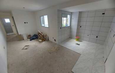 Imagem: O apartamento possui 2 Dormitórios, 1 Banheiro, 2 Vagas na