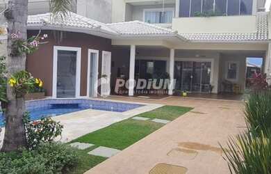 Imagem: A casa em condomínio à venda possui 4 Dormitórios, 5 Banheiros