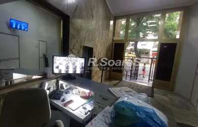 Imagem: O apartamento possui 1 Dormitório, 1 Banheiro, 40m² de Área