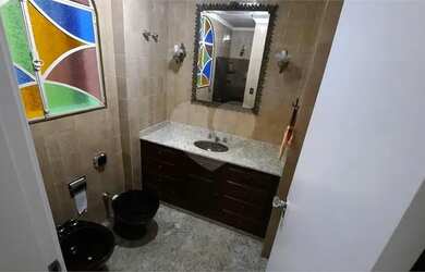 Imagem 16: Oportunidade Excepcional no Coração de Copa! Há uma quadra da praia..