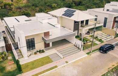 Imagem: A casa possui 3 Dormitórios, 2 Banheiros, 3 Vagas na garagem